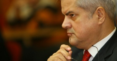 Stire din Politică-Administrație : Adrian Năstase scapă de dosarul armelor!