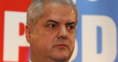Stire din Politică-Administrație : Năstase și-ar putea afla luni sentința definitivă în dosarul Zambaccian