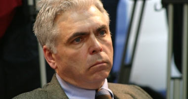 Stire din Politică-Administrație : Adrian Severin cere liberarea condiționată, după ce a executat aproape patru luni din pedeapsa de patru ani de închisoare