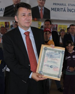 Stire din Politică-Administrație : Adrian Stan: "Vreți să mergem înainte?"