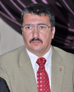 Stire din Cultură-Educație : Părinții, eterni susținători financiari ai învățământului
