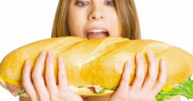 Stire din Sănătate : Mănânci seara târziu? Ești în pericol de a deveni obez