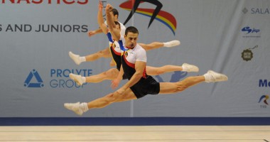 Stire din Sport : "Aerobicii" au impresionat la Internaționalele Franței