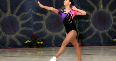 Stire din Sport : Aerobicii Farului, spectacol de sfârșit de an, la Casa de Cultură