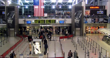 Stire din Actualitate : Controale reduse  pe aeroporturile americane  pentru bătrânii de peste 75 de ani
