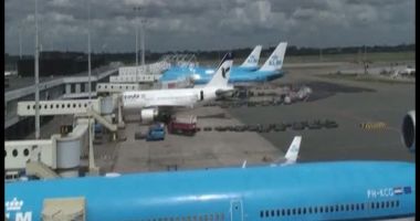 Aeroportul din Amsterdam va limita numărul pasagerilor și va anula unele zboruri