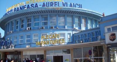 Au fost reluate cursele regulate la Aeroportul Băneasa, după o întrerupere de 12 ani