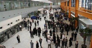 Stire din Eveniment : Alertă la Cluj. Cantitate mare de mercur, găsită pe aeroport
