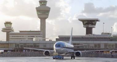 Stire din Actualitate : Explozie pe aeroport! Cinci avioane avariate