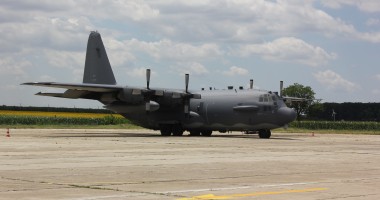 Stire din Eveniment : Toate zborurile militare SUA de tranzit din Afganistan, transferate din Kîrgîzstan în România