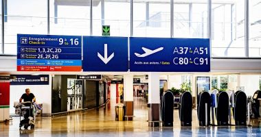 Stire din Eveniment : Atenție la călătoriile aeriene în Franța: grevă la aeroporturile din Paris