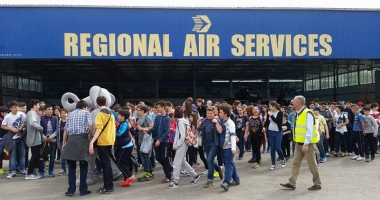 Stire din Cultură-Educație : "Școala Altfel" se prelungește la Tuzla