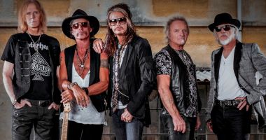 Stire din Actualitate : Turneul de adio al legendarei trupe Aerosmith a fost anulat