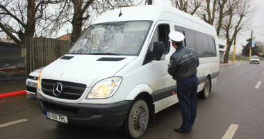 Stire din Eveniment : AFACEREA MAXI-TAXI, STAT ÎN STAT! CINE PROTEJEAZĂ BOMBELE PE ROȚI DIN CONSTANȚA