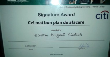 Au intrat în afaceri la 16 ani. Fac livrări la domiciliu cu bicicleta! - 2