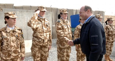 Stire din Politică-Administrație : Opt secții de votare pentru militarii  din teatrele de operațiuni