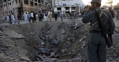 Stire din Actualitate : Afganistan: Atentat sinucigaș la Kabul, soldat cu mai mulți morți