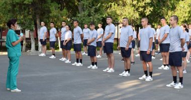 A fost sunată adunarea! Elevii Școlii Militare de Maiștri au început școala - 2