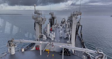 Stire din Actualitate : Un petrolier care ar fi deținut de un miliardar israelian, capturat în largul coastelor Yemenului