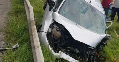 GALERIE FOTO / ACCIDENT RUTIER GRAV pe Valea Oltului. Opt persoane, între care un copil de un an, au fost rănite - 2