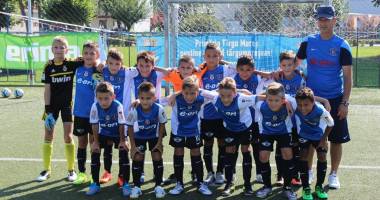 Stire din Sport : Fotbal: Pe ce loc s-a clasat AGH 2006, la Cupa E-On Kinder
