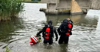 Stire din Eveniment : UPDATE Persoană decedată găsită lângă ecluza de la Agigea, intervenție în desfășurare