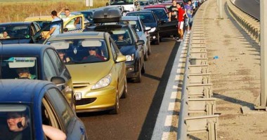 Stire din Eveniment : Trafic aglomerat în Constanța și pe A2. Ce măsură a luat Poliția Română