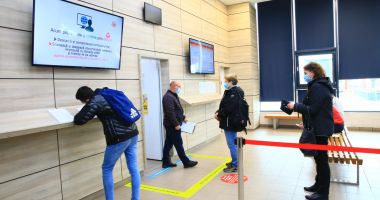 Stire din Social : Aglomeraţie la Buletine. Constănţenii se pot programa online