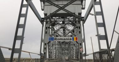 Stire din Social : Aglomerație pe podul Giurgiu-Ruse. Șoferii așteaptă mai bine de o oră la întoarcerea din minivacanța de 1 Mai