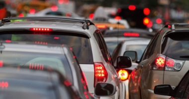 Trafic de COȘMAR a doua zi de Paște. Aglomerație și ploi torențiale