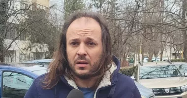 Stire din Eveniment : Bărbatul care a atacat mai mulți polițiști într-o scară de bloc din Constanța a fost reținut