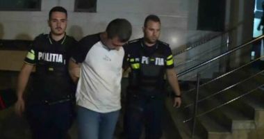 Stire din Eveniment : Agresor sexual prins de polițiști. Bărbatul ataca femeile în lift
