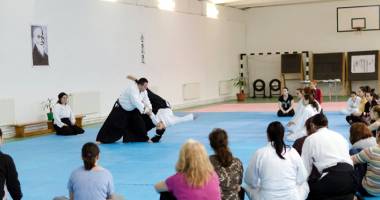 Stire din Sport : Aikido și frumusețea sa - libertatea de a alege!