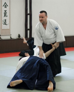 Stire din Sport : Aikido sau cum să-ți păstrezi calmul în situații limită