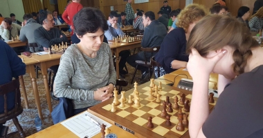 Stire din Sport : A început Campionatul European  de șah de la Mamaia. Karpov, invitat de onoare