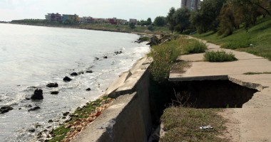 Plajele din Constanța, în pericol de dispariție. Cum se încearcă salvarea lor / Galerie foto - 2