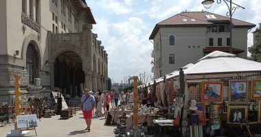 Stire din Cultură-Educație : A IV-a ediție a Târgului de Artă și Antichități revine la Constanța