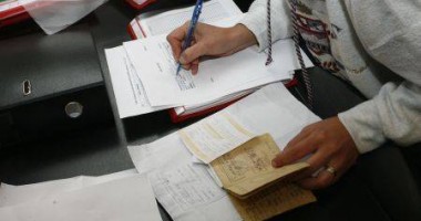 Stire din Social : Angajații a 17 primării din Constanța au acordat ajutoare sociale ilegale