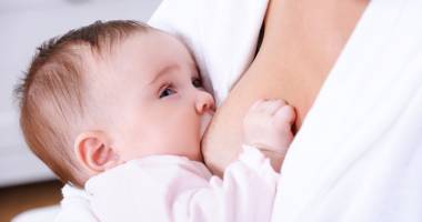 Ce probleme pot apărea în alăptarea sugarului