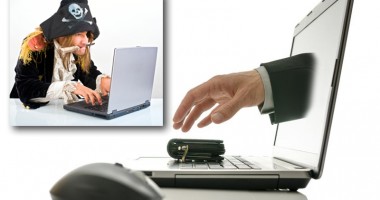 Stire din Economie : Alarmă în shipping! Pirații cibernetici atacă industria maritimă