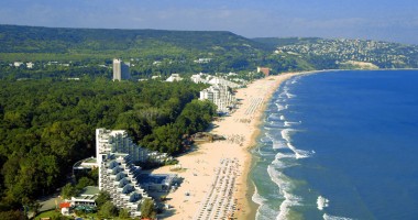 Stire din Economie : Ultima strigare pentru vacanța de Paște! Ce last minute-uri tentante putem găsi acum