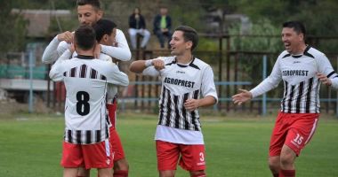 Stire din Sport : Gloria Albești, foarte aproape de Liga 3
