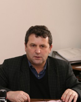 Primarul din Albești răscolește PDL-ul