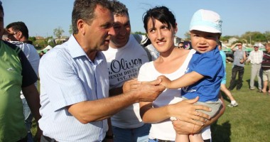 Peste 5.000 de persoane au petrecut la "Fiii satului Albești" - 3