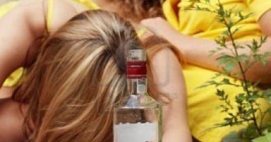 Stire din Sănătate : Adolescenții beau prea mult alcool