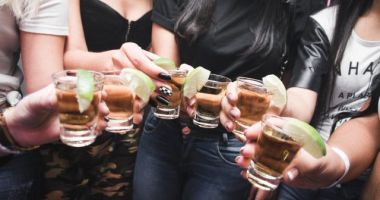 Stire din Social : Raport OCDE: România pe primul loc la consum excesiv de alcool