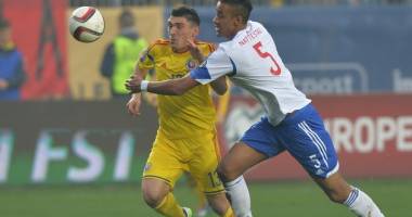 Stire din Sport : Euro 2016 / România a învins Feroe și rămâne pe primul loc