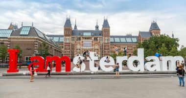 Stire din Actualitate : Alegeri europarlamentare 2019. Britanicii și olandezii, primii la vot