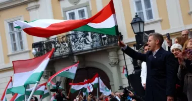 Stire din Actualitate : Alegeri în Ungaria. Opoziția conduce în continuare în sondaje
