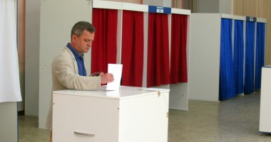 Stire din Cultură-Educație : O jumătate de mandat pentru noul rector al Universității "Ovidius"